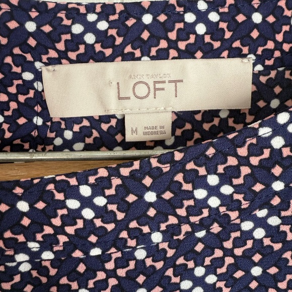 LOFT Blue and Pink Diamond-Grid Long Sleeve Blouse Size M - Picture 2 of 5